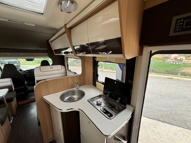 Motorhome modelo McLouis Glamys 222