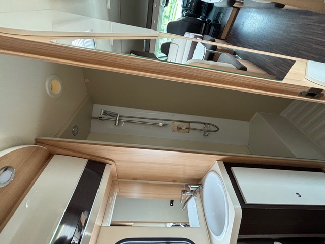 Motorhome modelo McLouis Glamys 222
