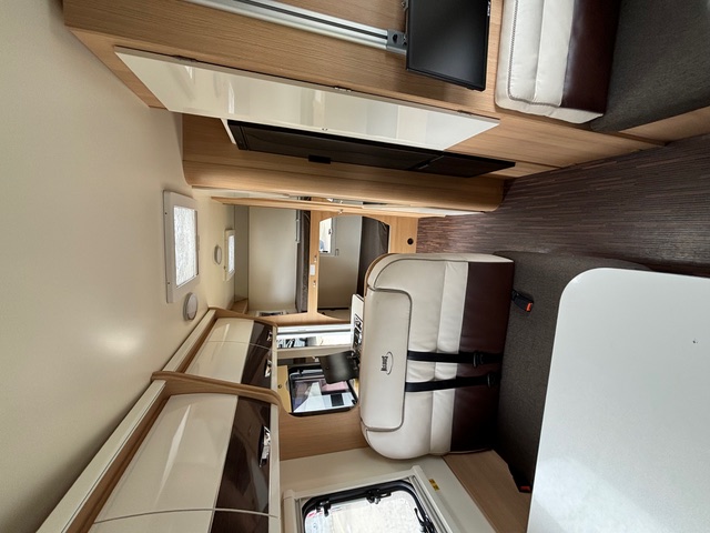 Motorhome modelo McLouis Glamys 222